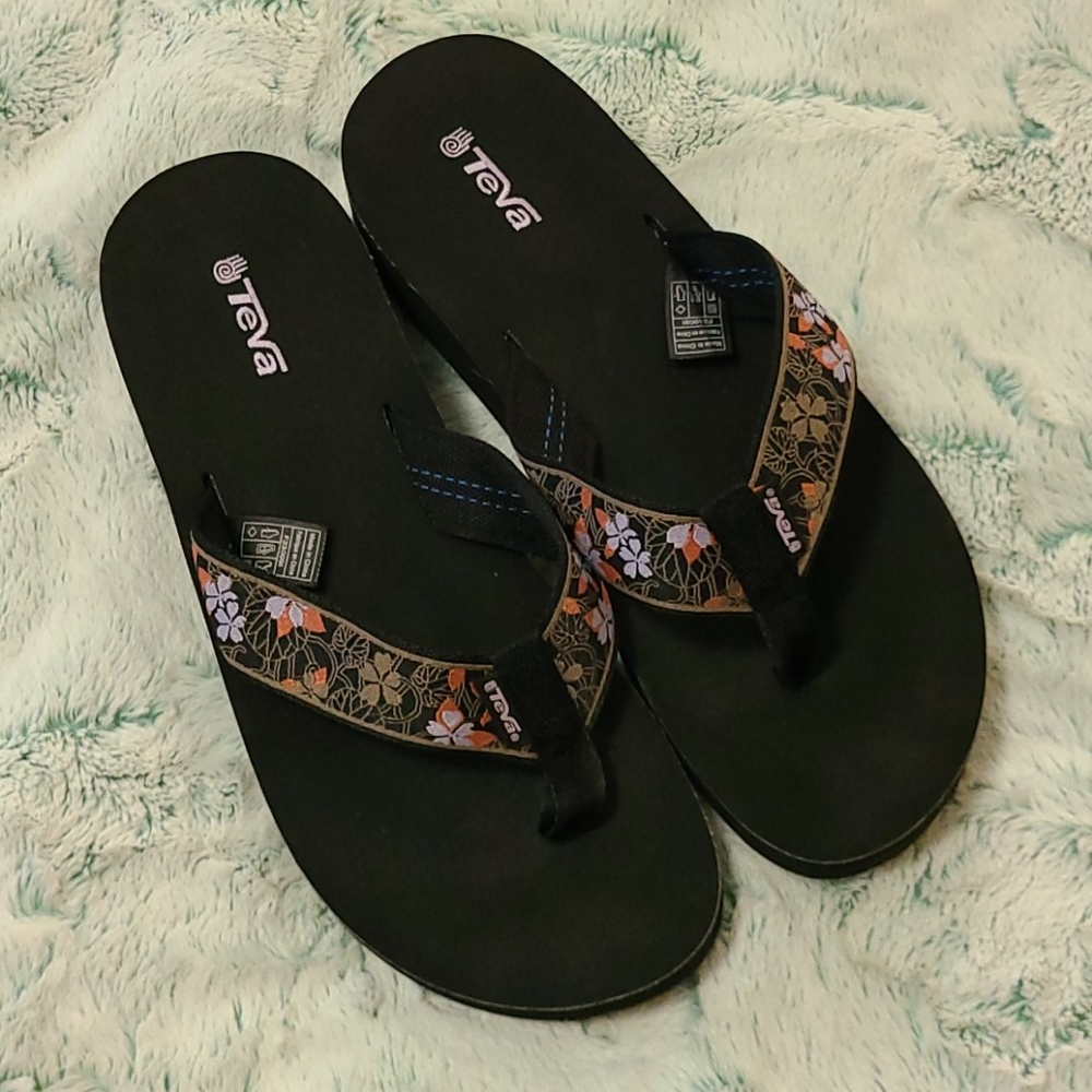 Womans Teva flip flop